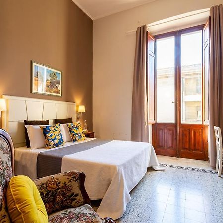 Marlin Rooms Cagliari Esterno foto