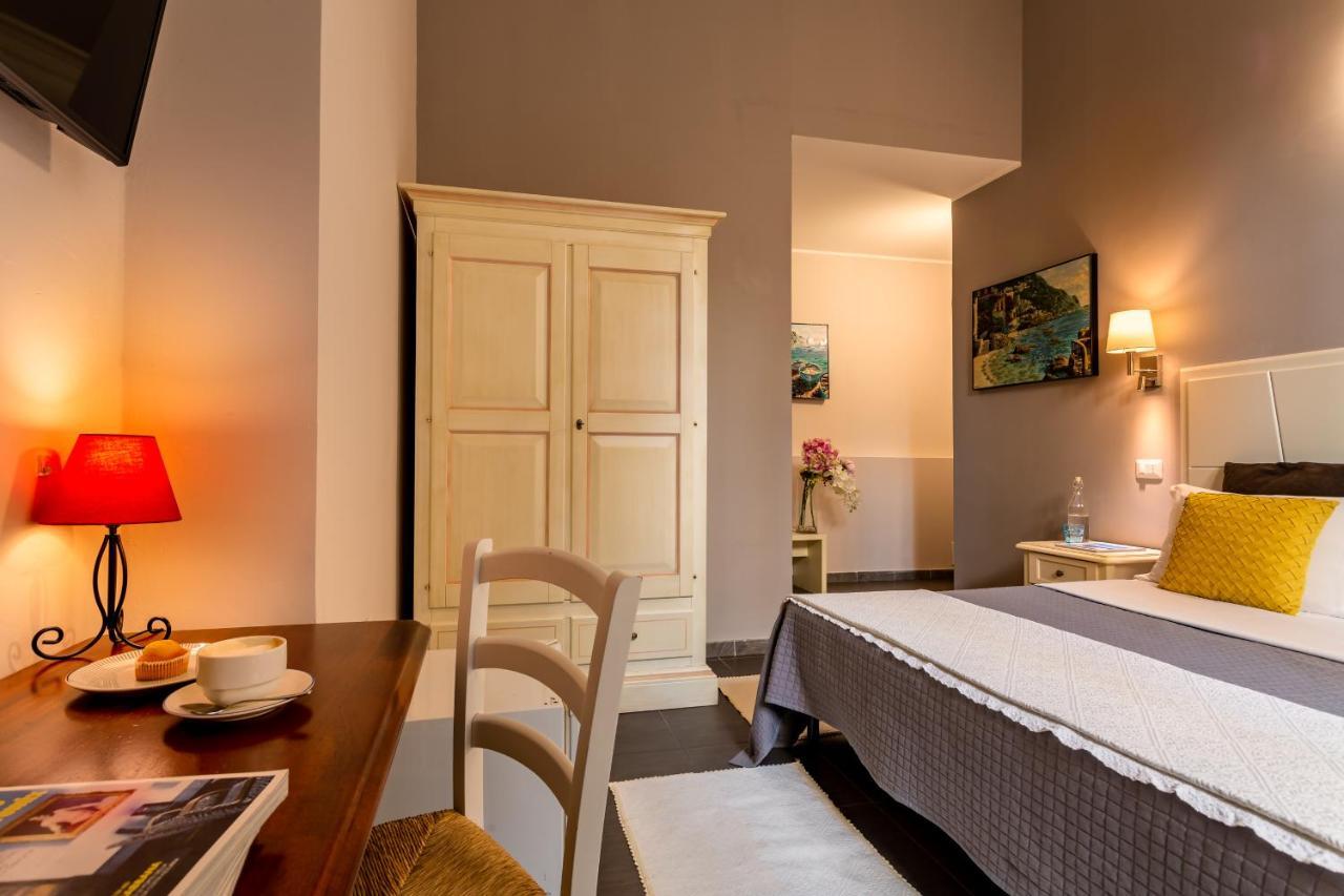Marlin Rooms Cagliari Esterno foto