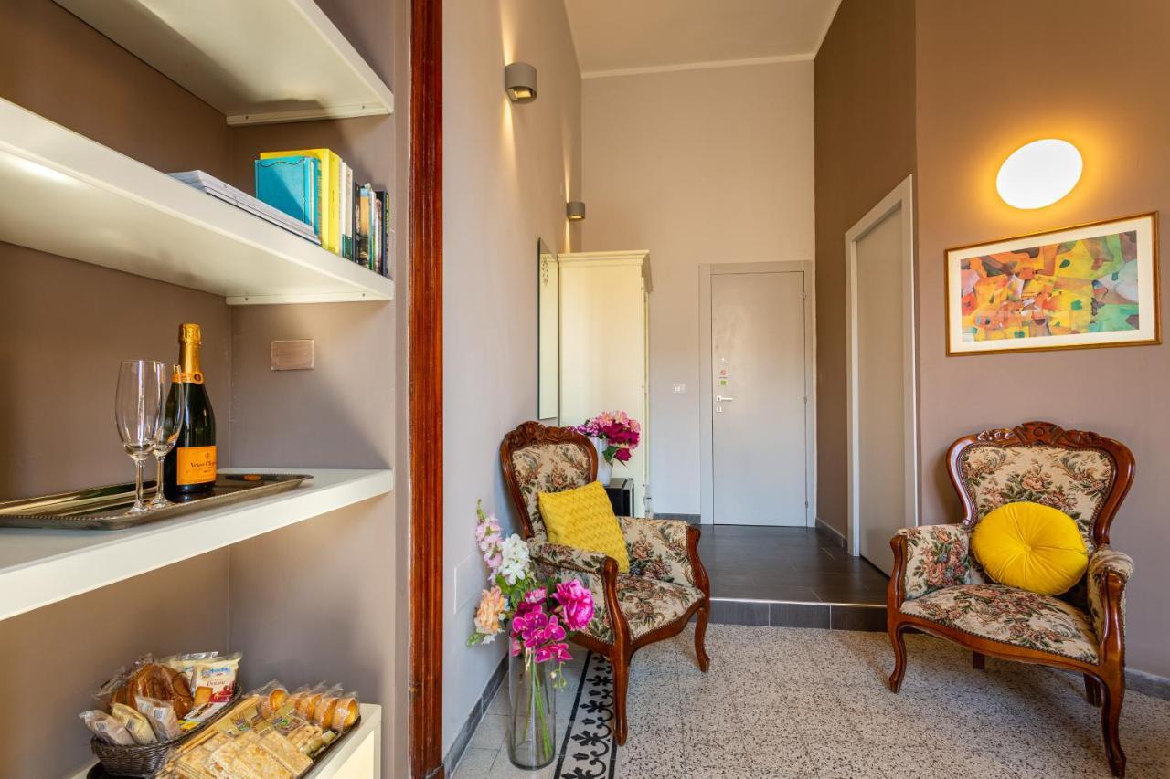 Marlin Rooms Cagliari Esterno foto