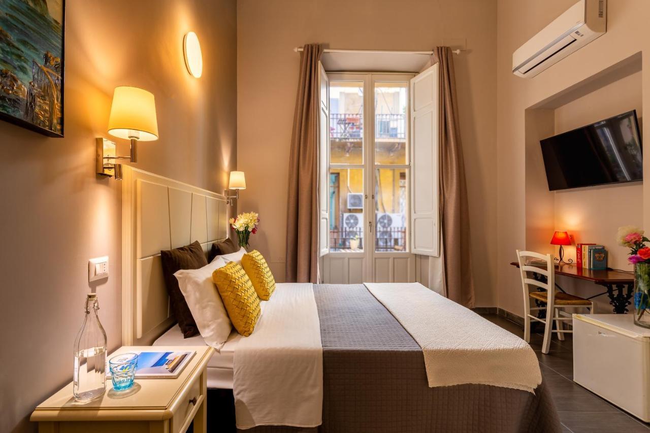 Marlin Rooms Cagliari Esterno foto