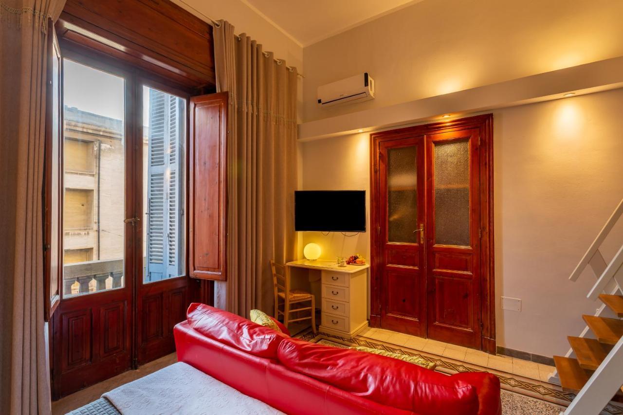 Marlin Rooms Cagliari Esterno foto