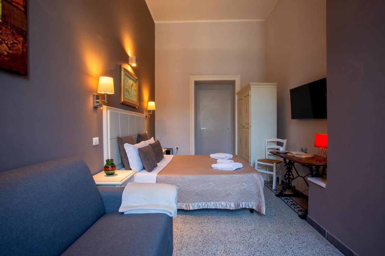 Marlin Rooms Cagliari Esterno foto