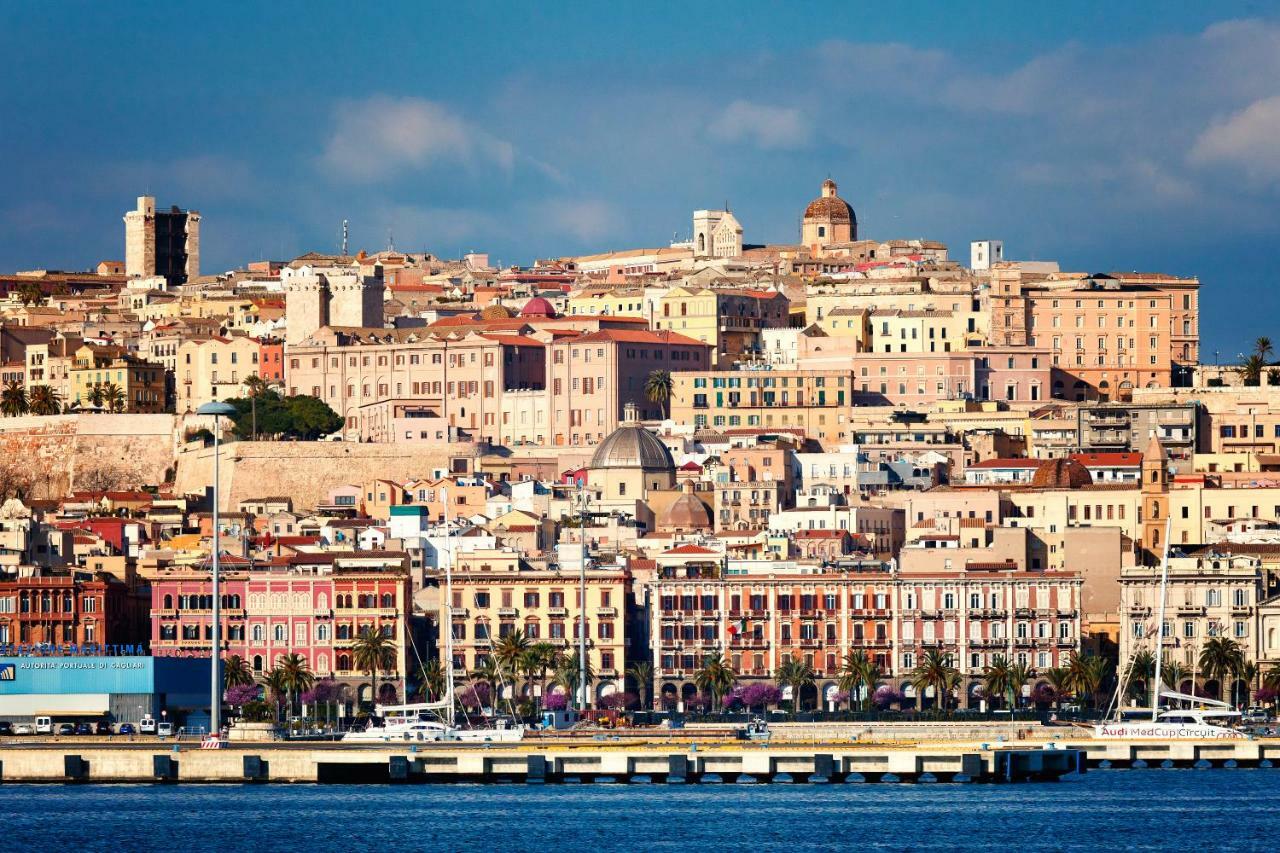 Marlin Rooms Cagliari Esterno foto